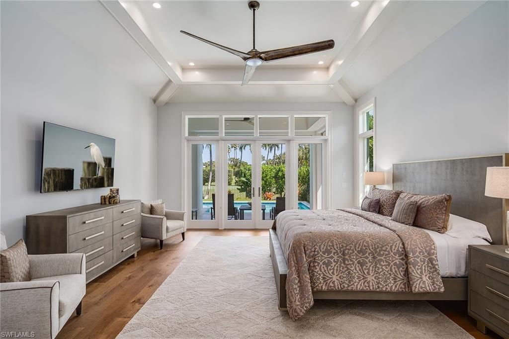 705 Wedge Dr, Naples, FL 34103 Photo