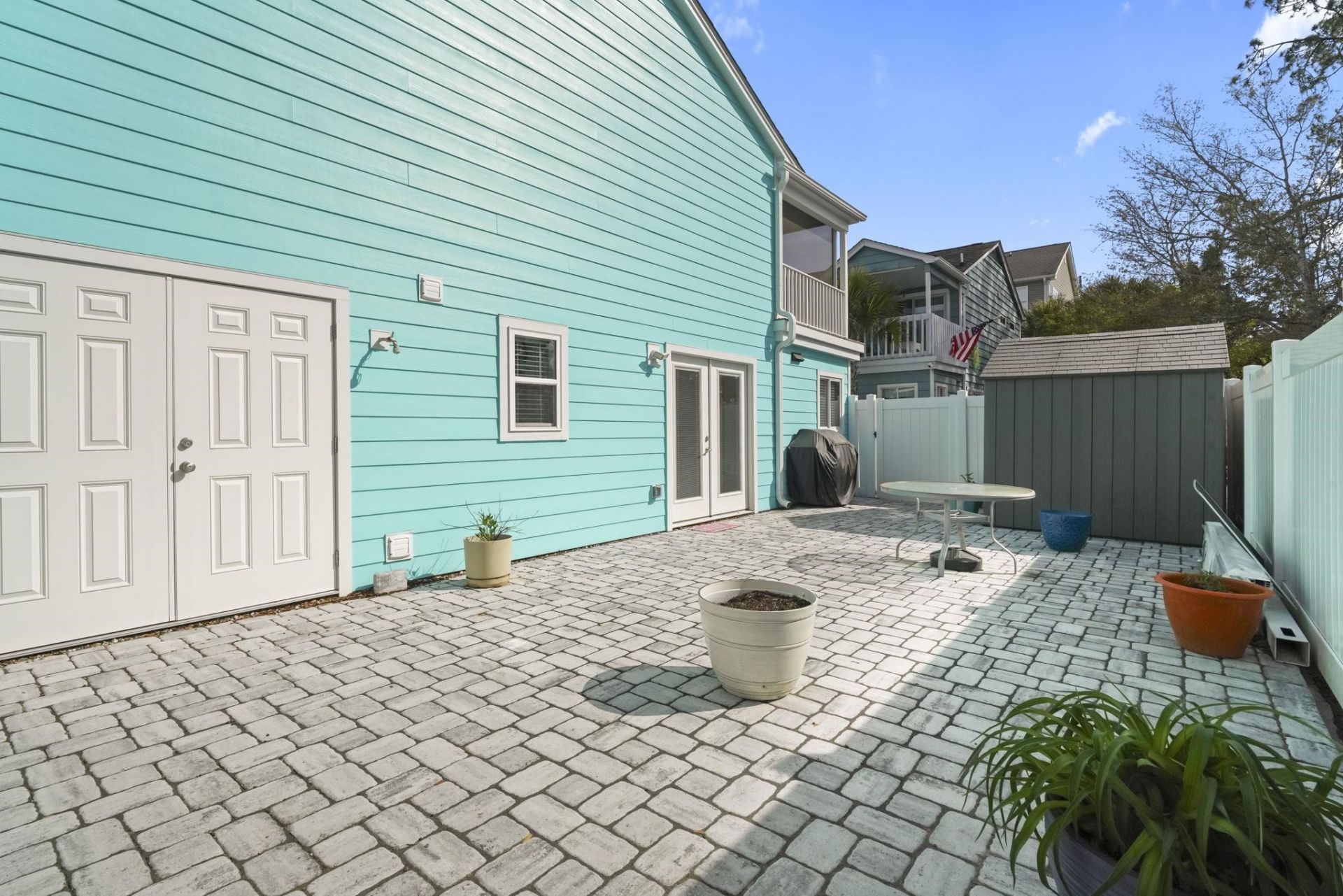 1911c Edge Dr. Photo 10