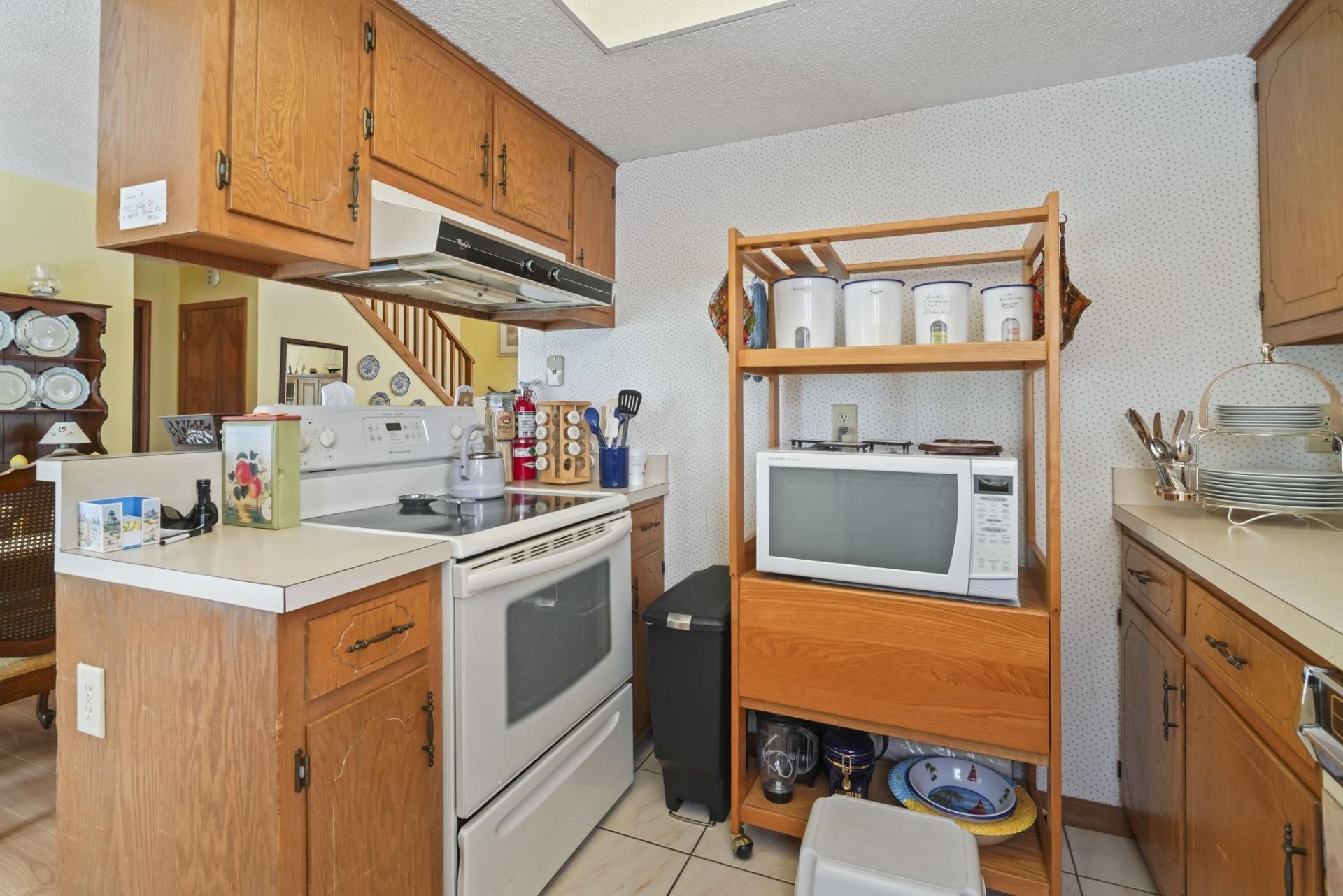 1911c Edge Dr. Photo 29