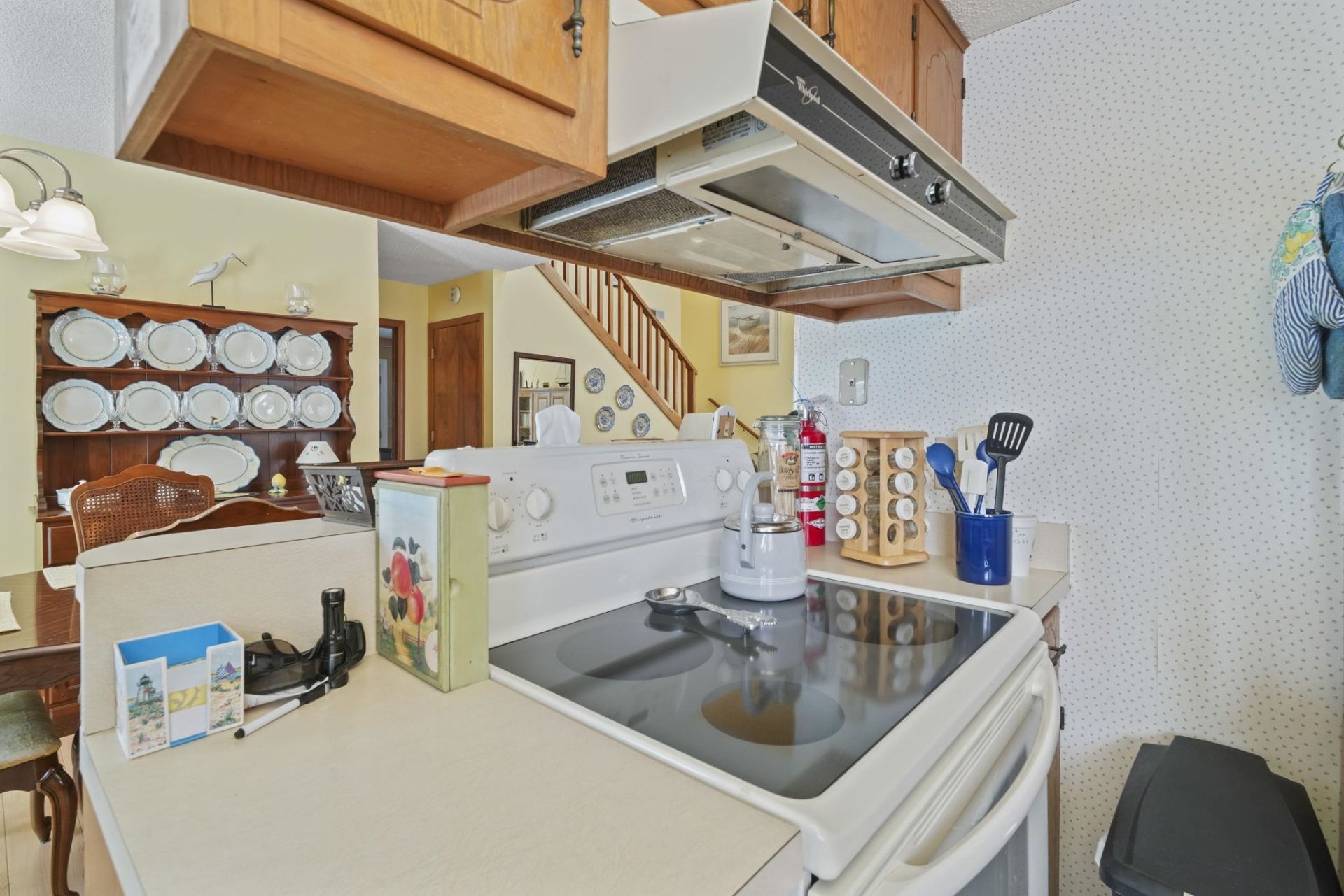 1911c Edge Dr. Photo 30