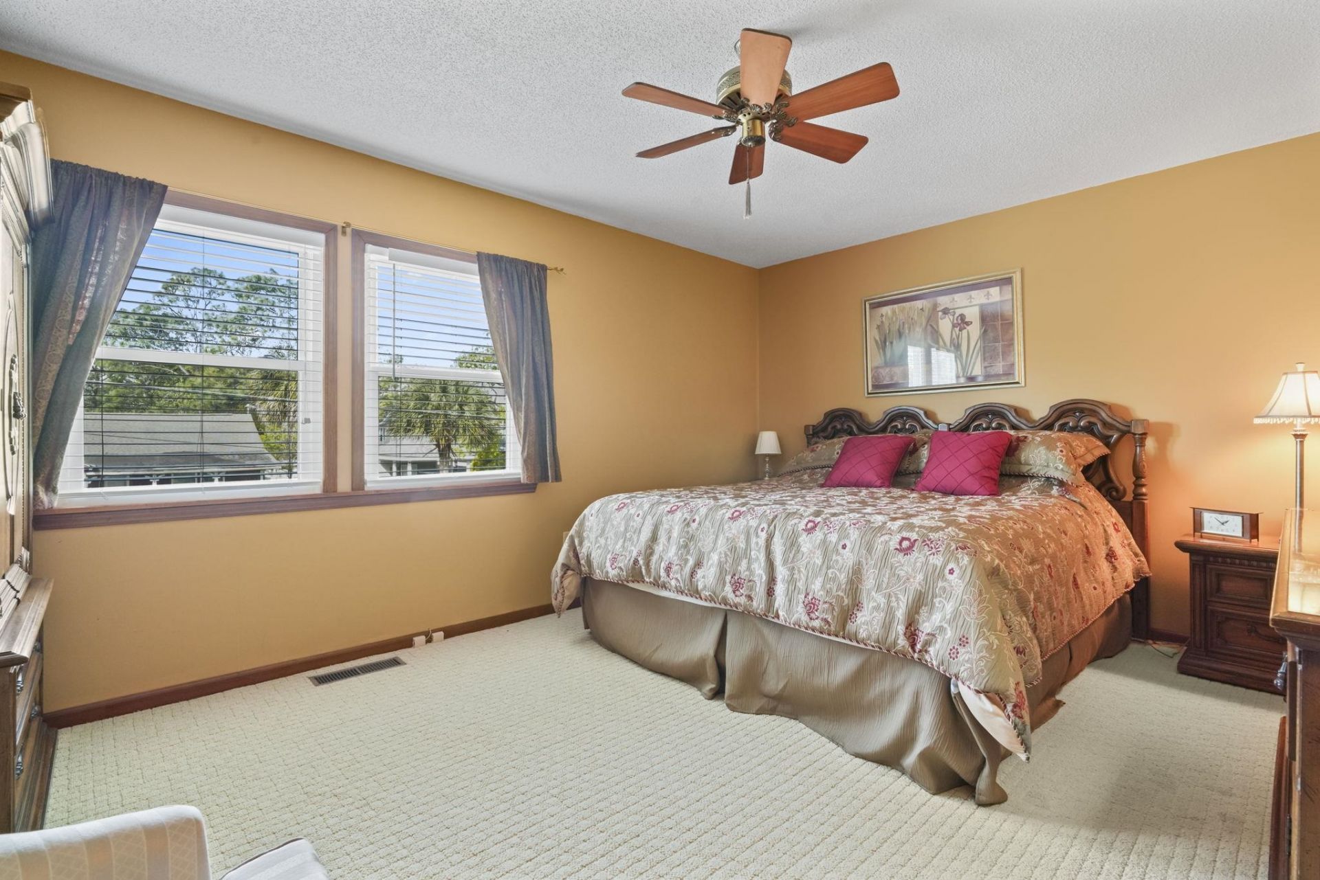 1911c Edge Dr. Photo 34