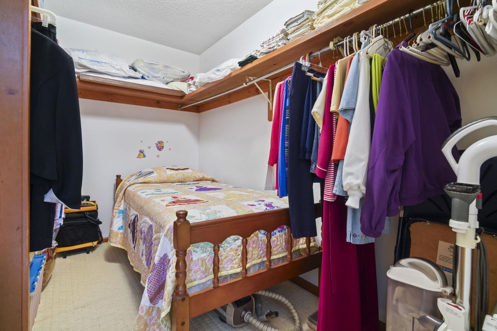 1911c Edge Dr. Photo 43