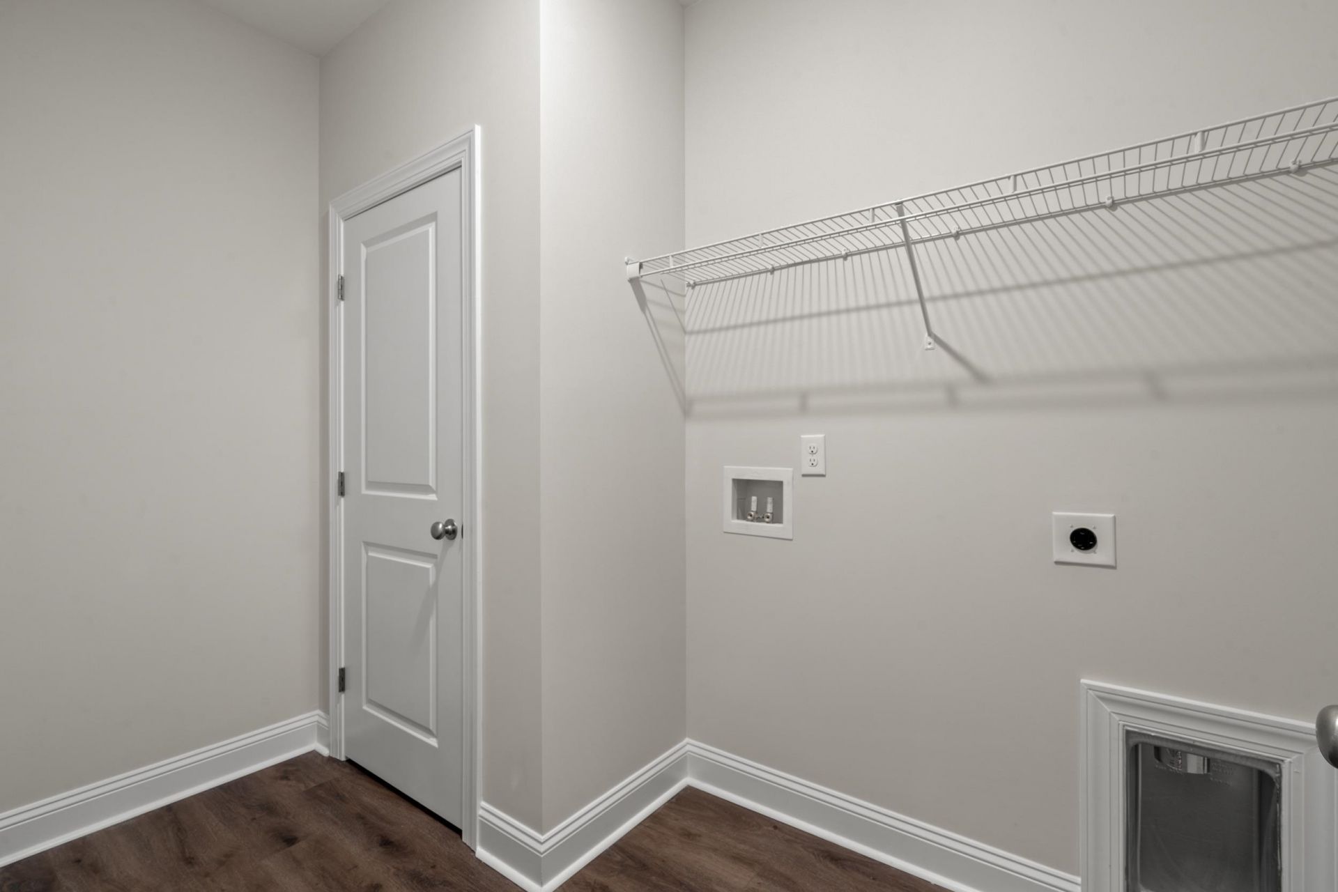 1425 Loop Circle Photo 11
