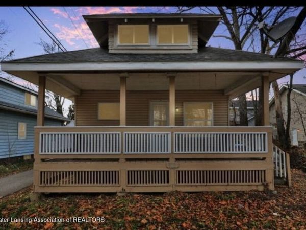 910 S Holmes Street, Lansing, MI 48912
