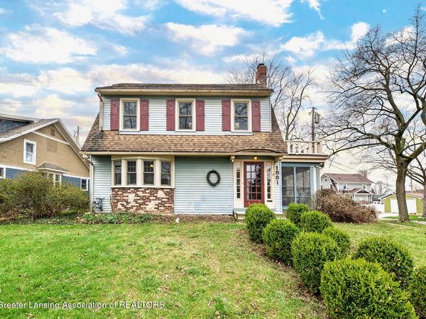 1581 N Genesee Drive, Lansing, MI 48915