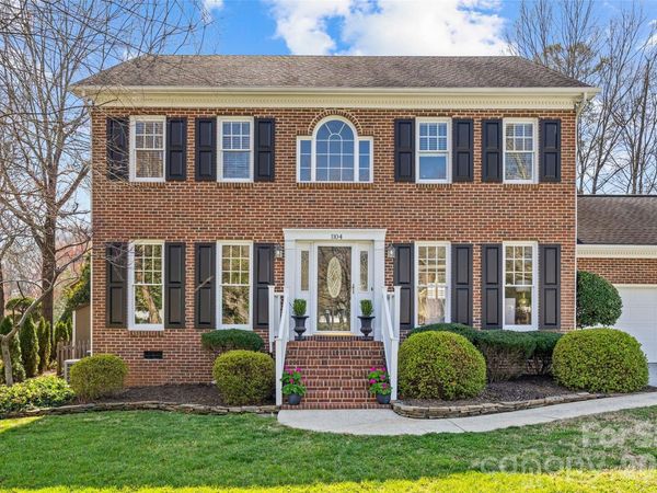 1104 Hulston Court, Charlotte, NC 28211