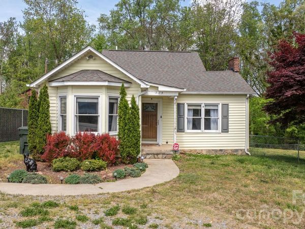 715 Main Street , Hudson, NC 28638