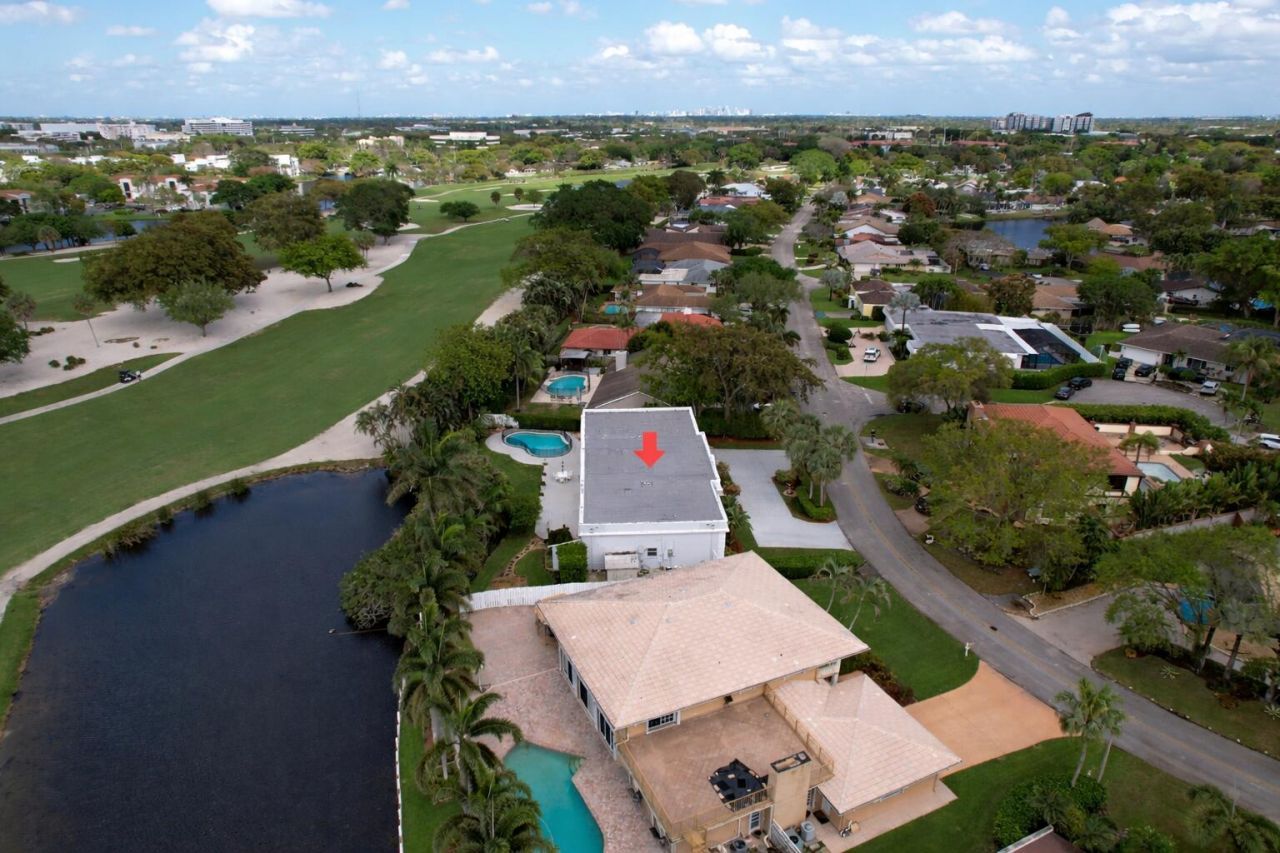 9001 N Lake Dasha Drive, Plantation, FL 33324 Photo