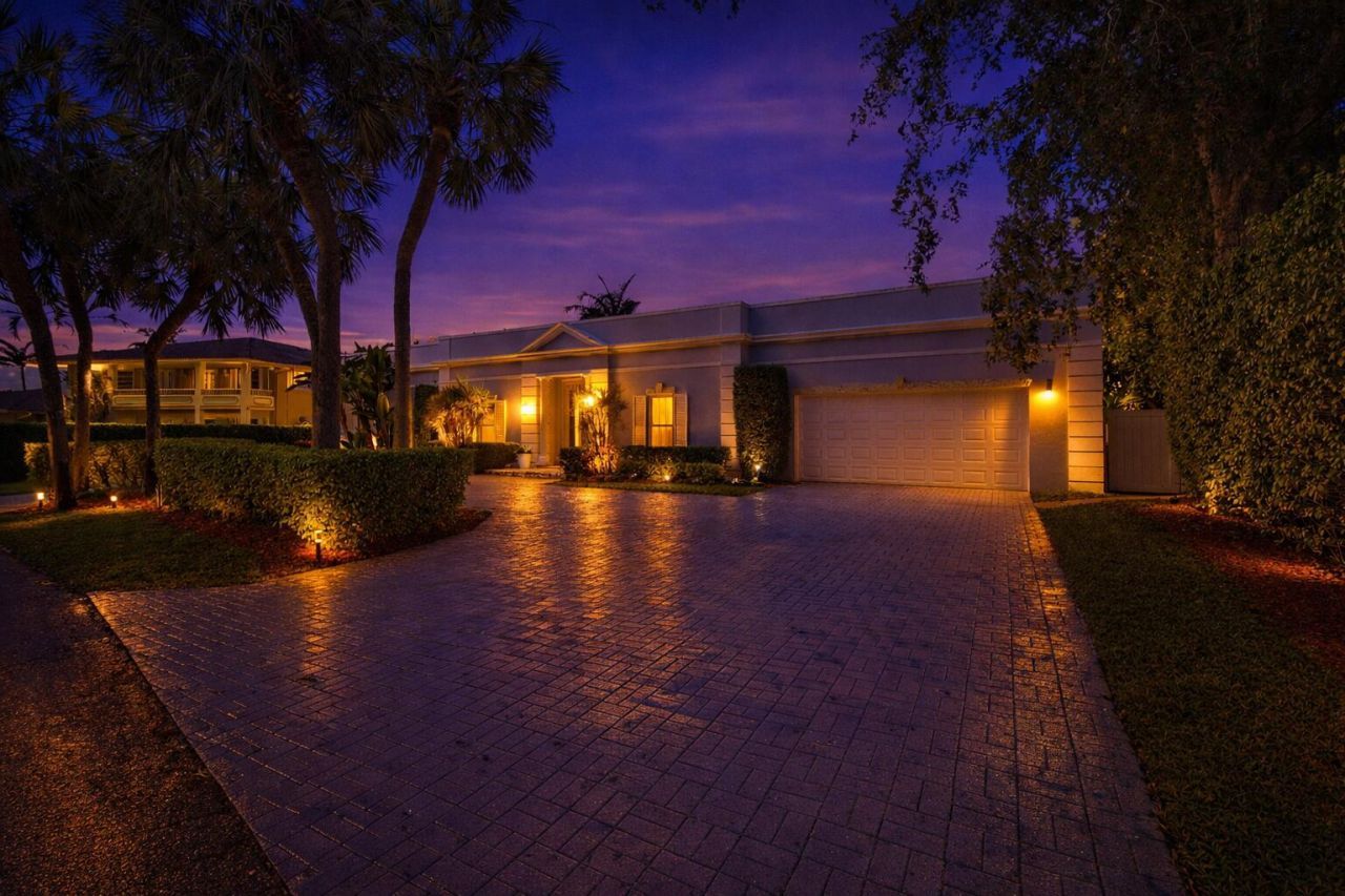 9001 N Lake Dasha Drive, Plantation, FL 33324 Photo