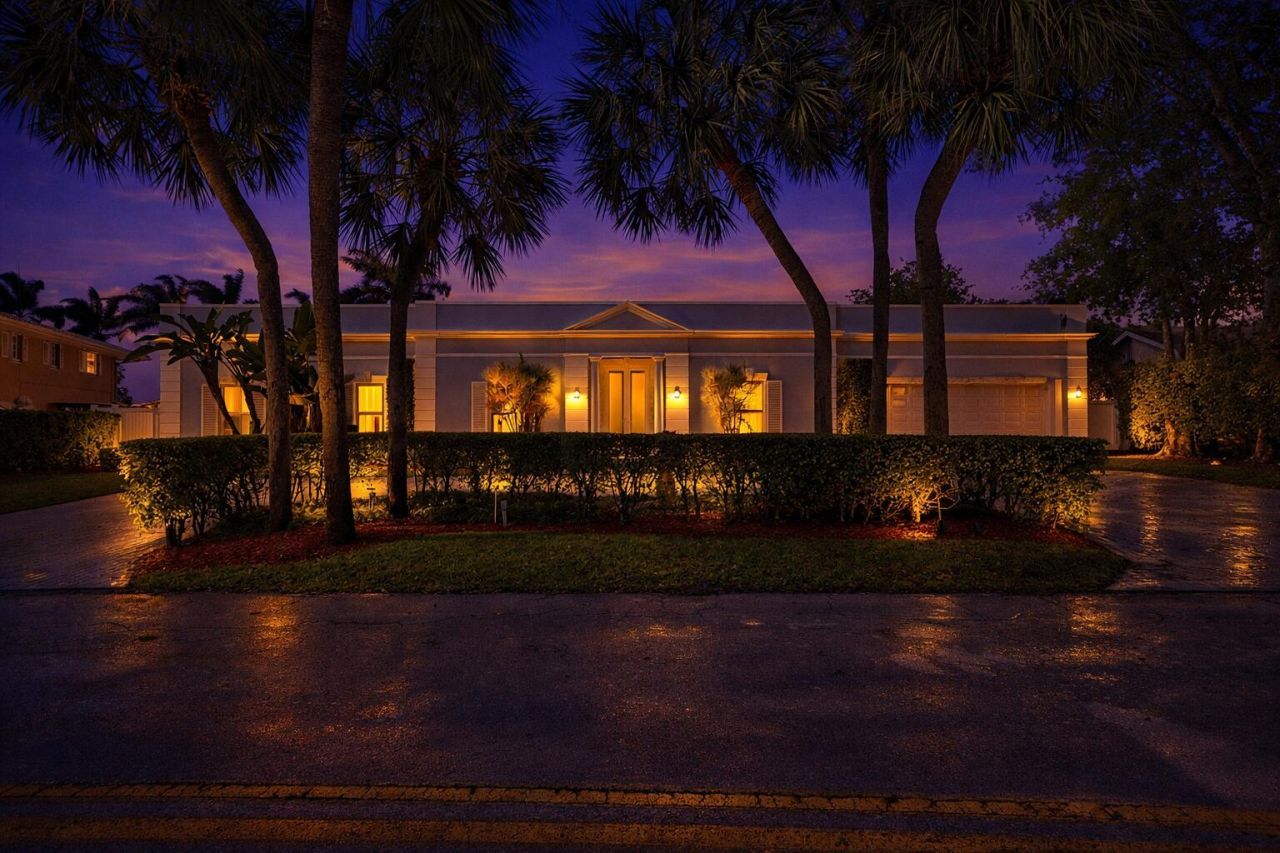 9001 N Lake Dasha Drive, Plantation, FL 33324 Photo