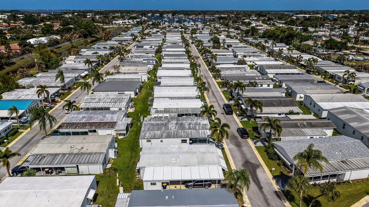 4300 SE Saint Lucie Boulevard, Unit 87, Stuart, FL 34997 Photo