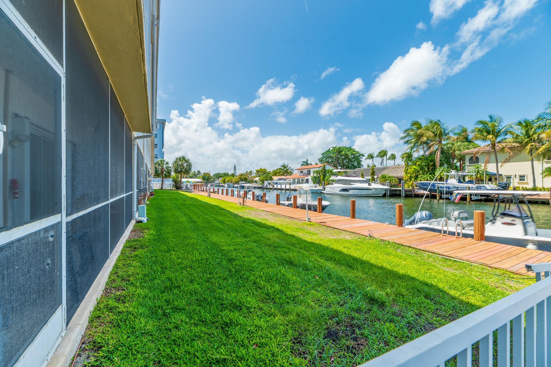 2841 NE 33rd Court, Unit 303, Fort Lauderdale, FL 33306 Photo