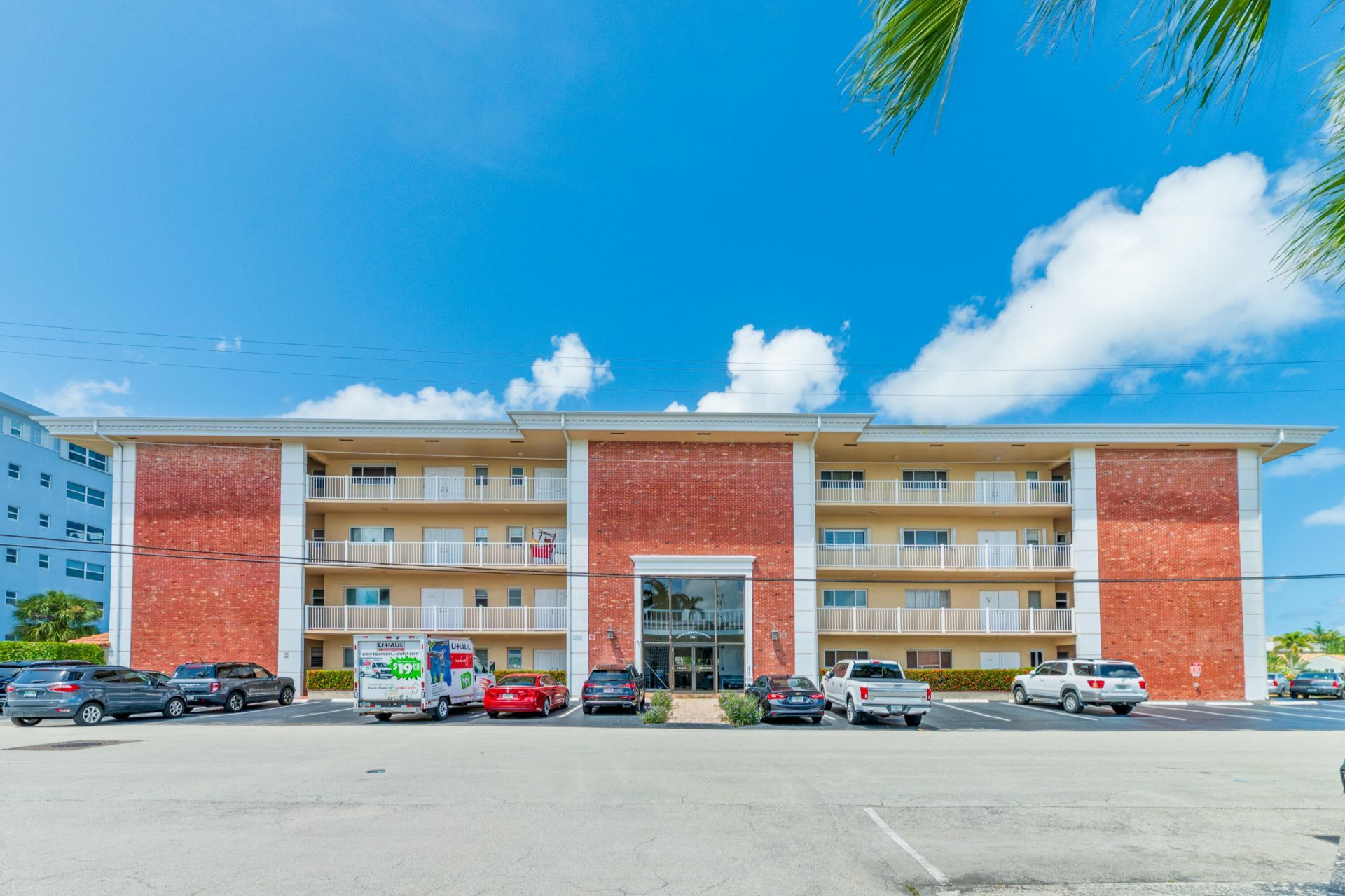 2841 NE 33rd Court, Unit 303, Fort Lauderdale, FL 33306 Photo