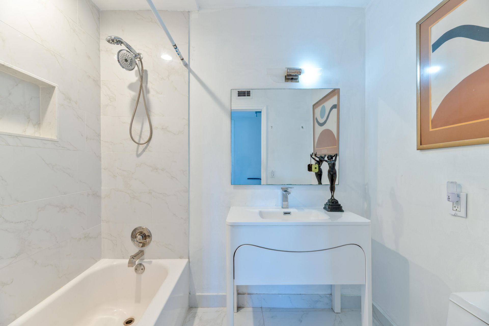 2841 NE 33rd Court, Unit 303, Fort Lauderdale, FL 33306 Photo