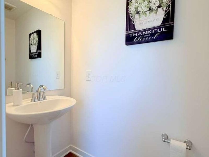 5316 Town Hill Drive, Canal Winchester, OH 43110 Photo 21