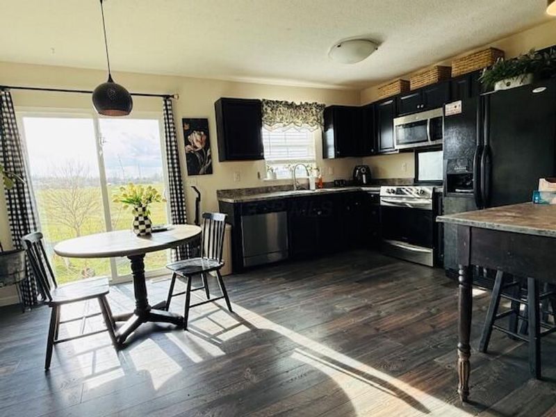 1059 Sun Ridge Street, Lancaster, OH 43130 Photo 4