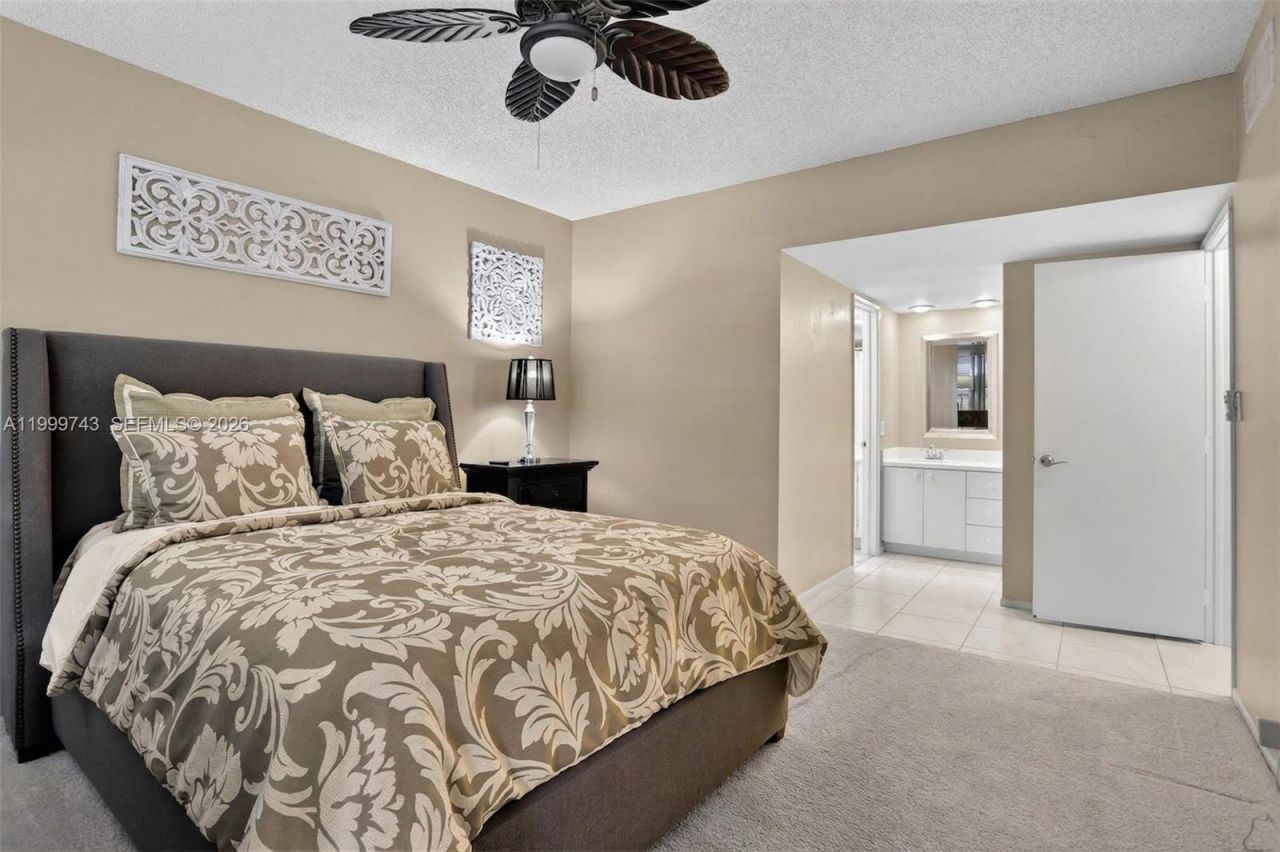 4030 W Palm Aire Dr, Unit 105, Pompano Beach, FL 33069 Photo