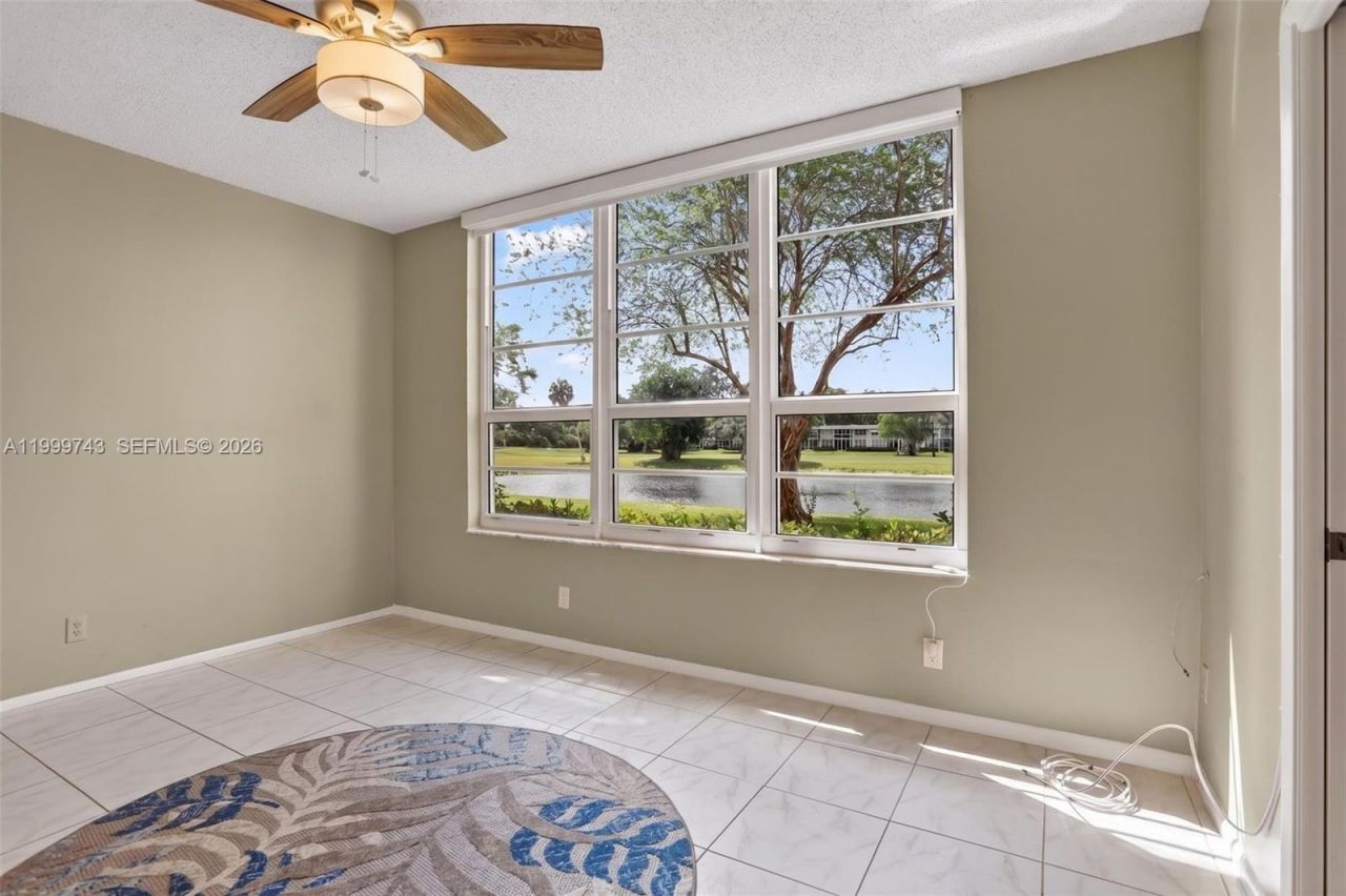4030 W Palm Aire Dr, Unit 105, Pompano Beach, FL 33069 Photo