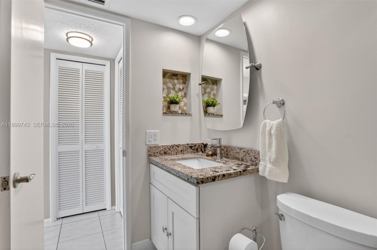 4030 W Palm Aire Dr, Unit 105, Pompano Beach, FL 33069 Photo