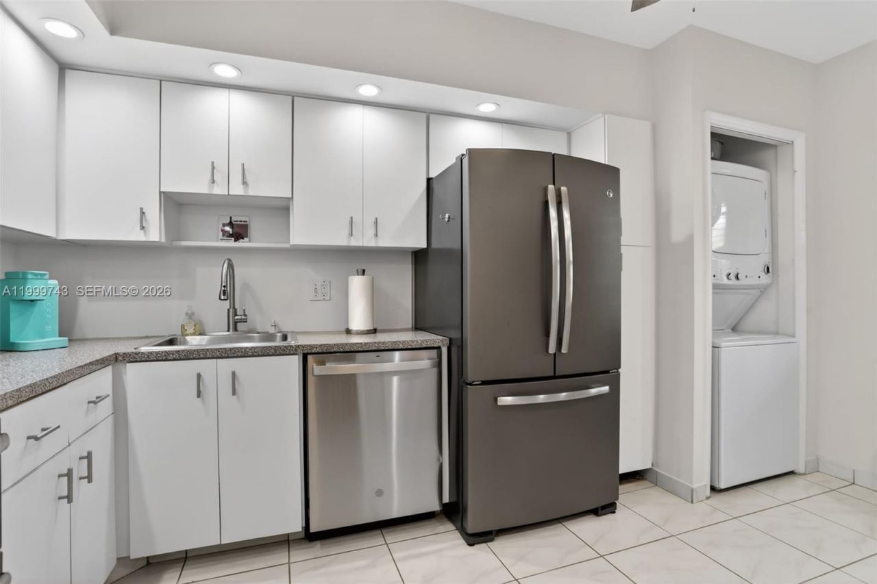 4030 W Palm Aire Dr, Unit 105, Pompano Beach, FL 33069 Photo