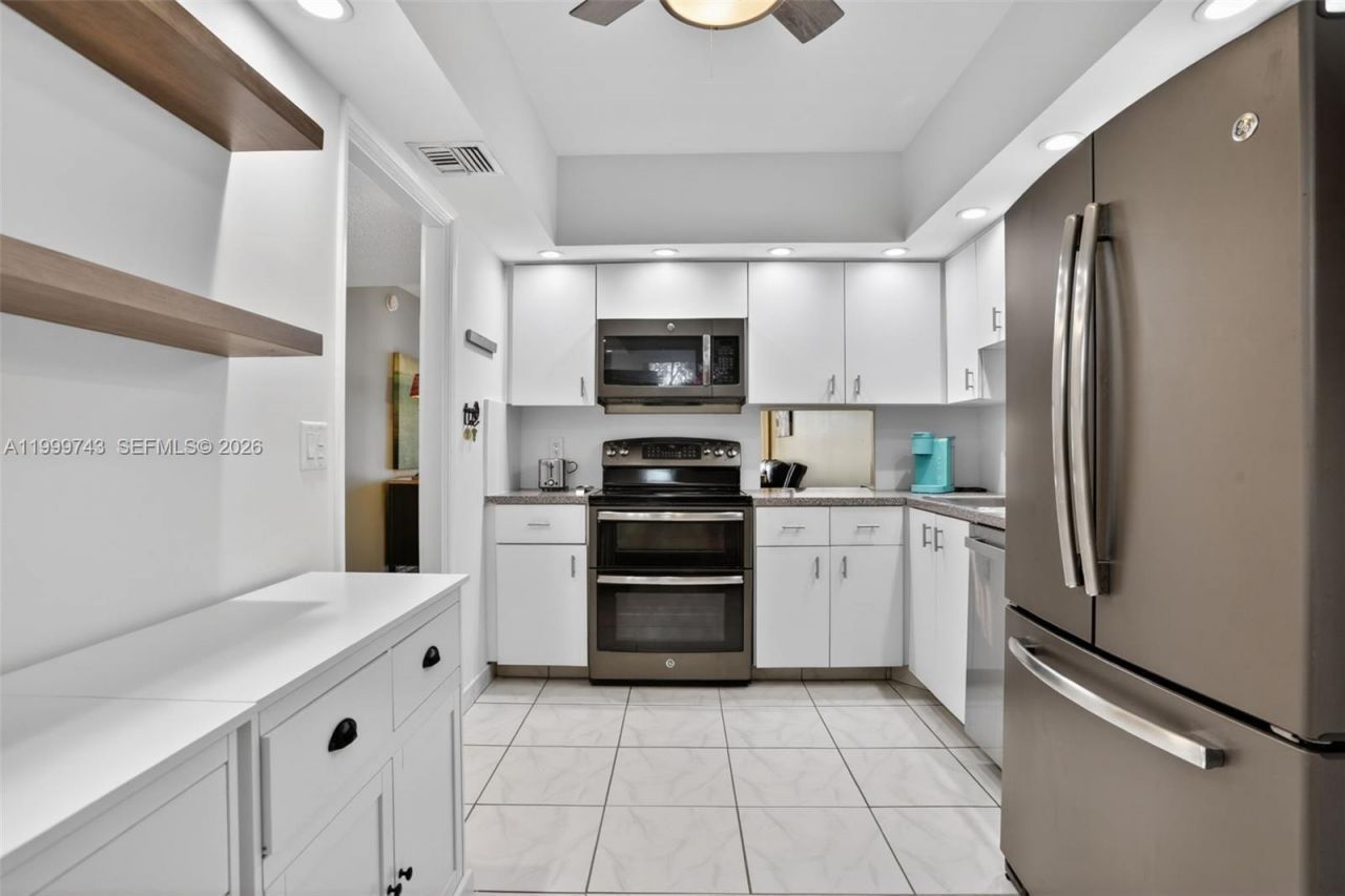 4030 W Palm Aire Dr, Unit 105, Pompano Beach, FL 33069 Photo