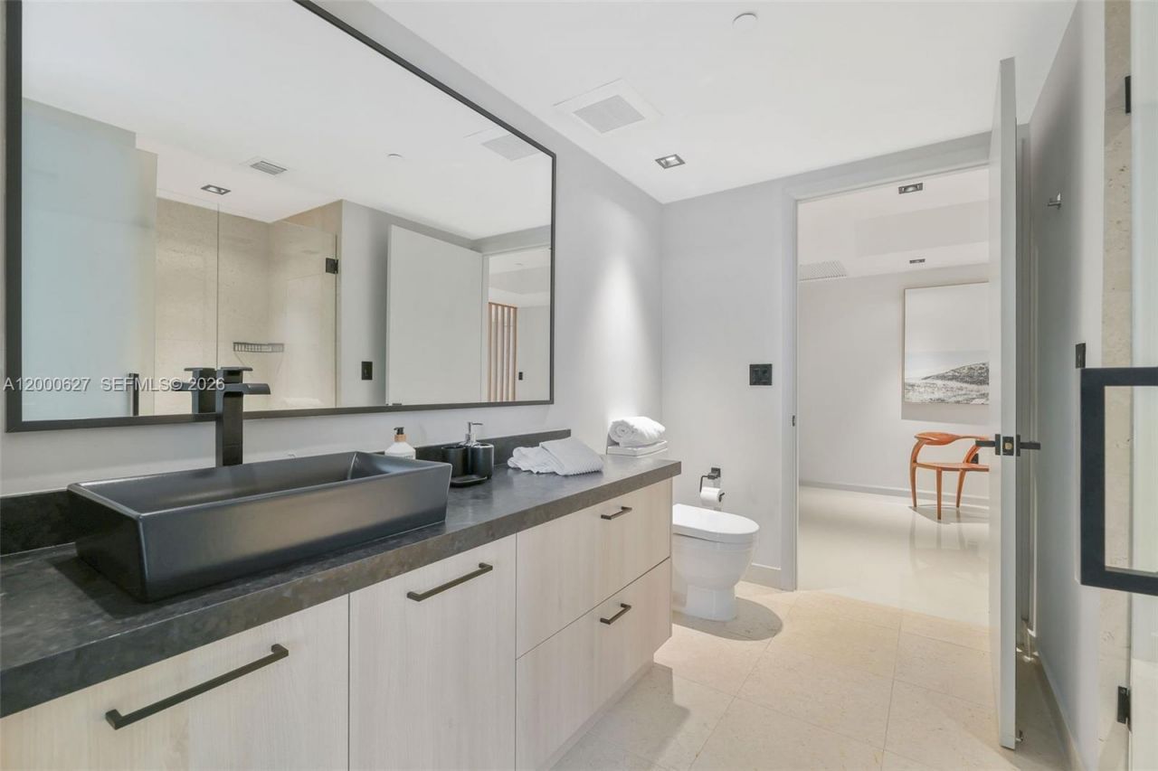 465 Brickell Ave, Unit 1805, Miami, FL 33131 Photo