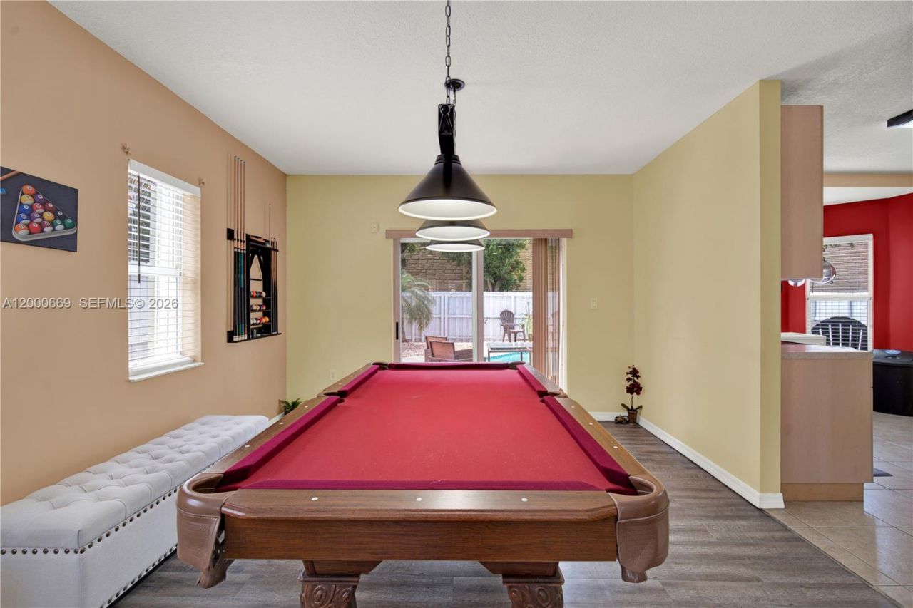 2064 NE 35th Ave, Homestead, FL 33033 Photo