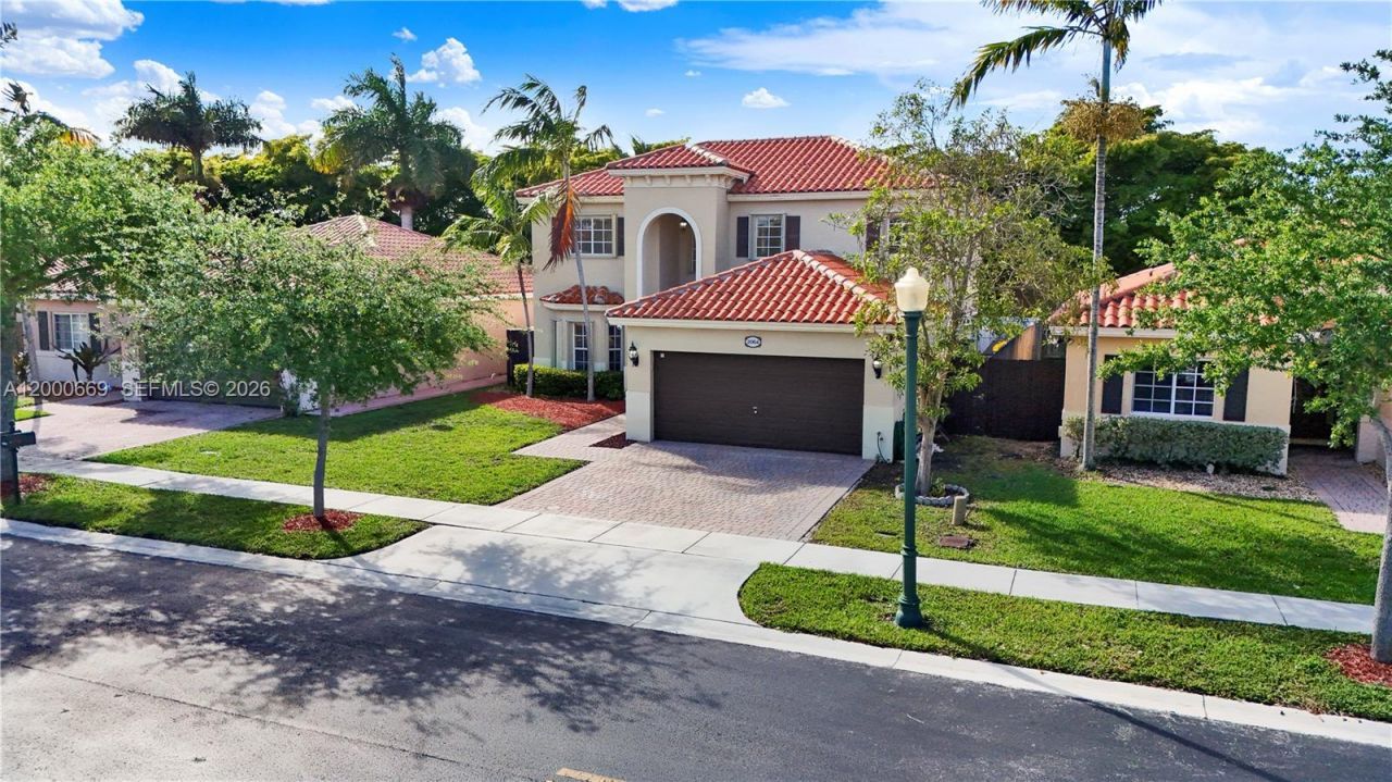 2064 NE 35th Ave, Homestead, FL 33033 Photo