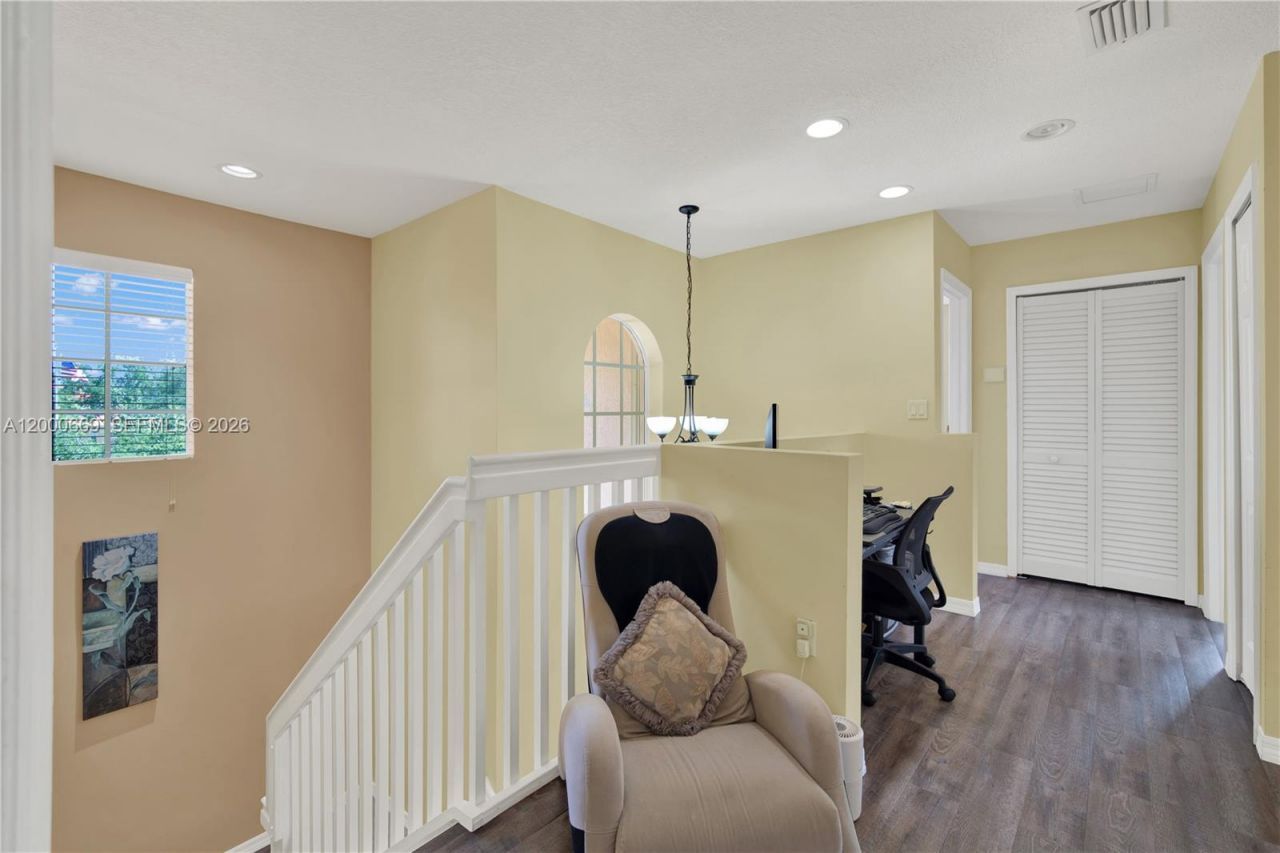 2064 NE 35th Ave, Homestead, FL 33033 Photo