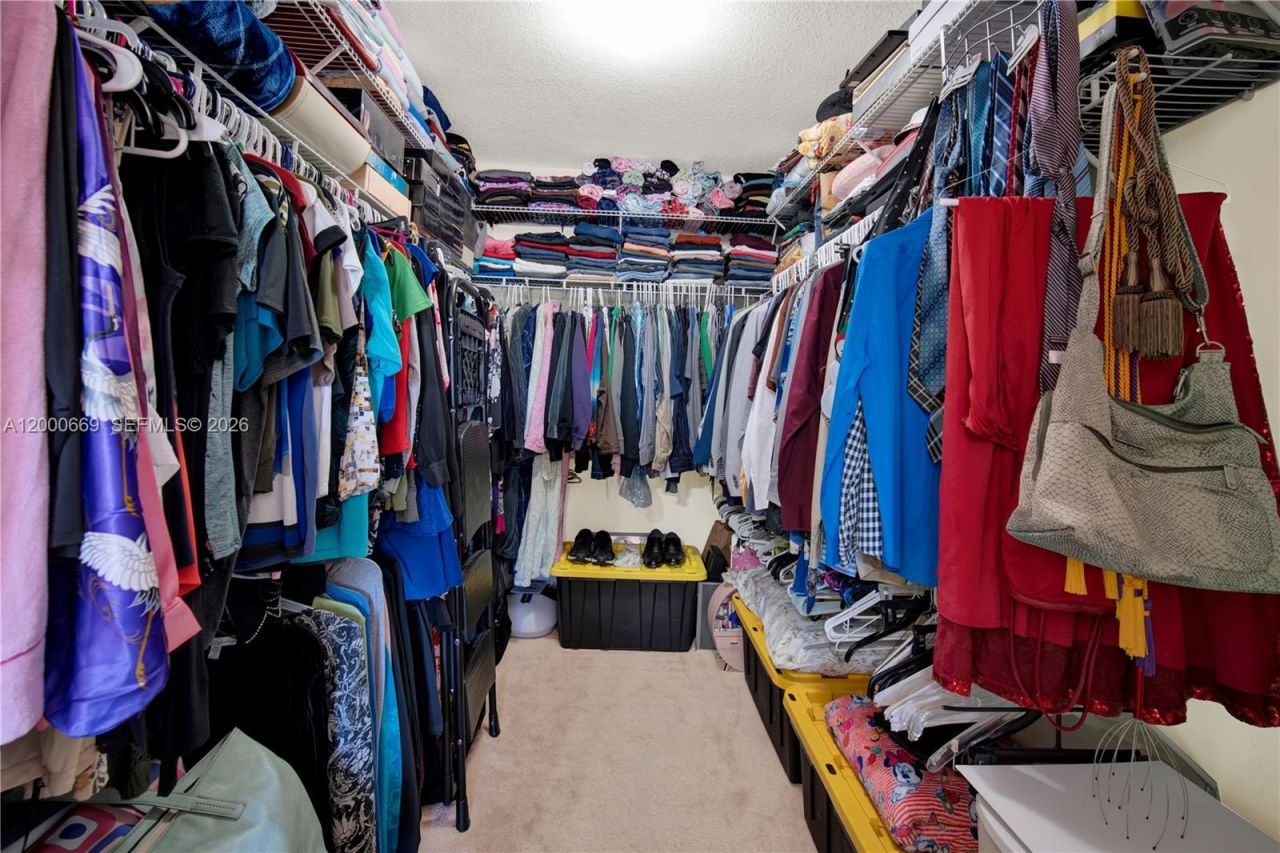 2064 NE 35th Ave, Homestead, FL 33033 Photo