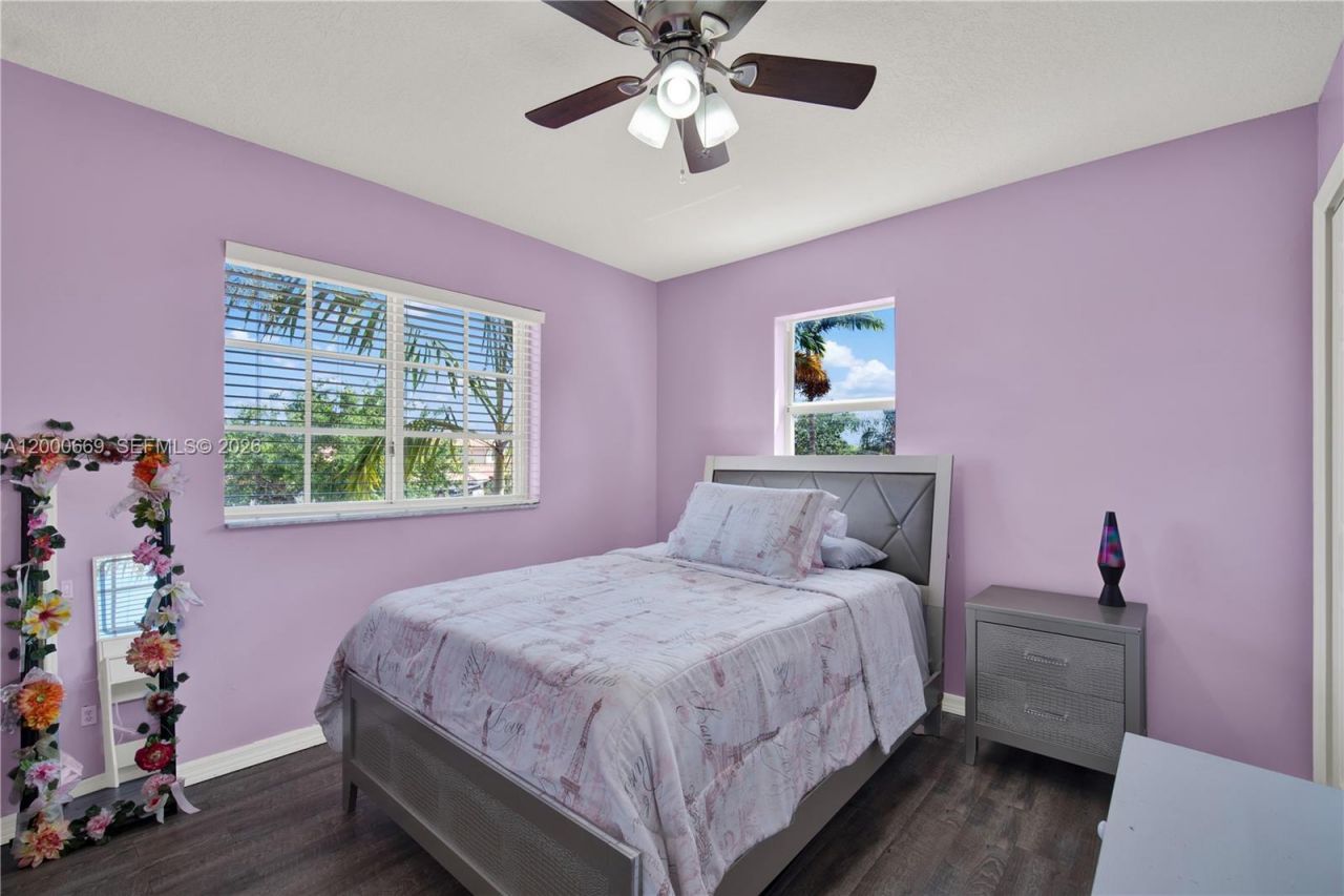 2064 NE 35th Ave, Homestead, FL 33033 Photo