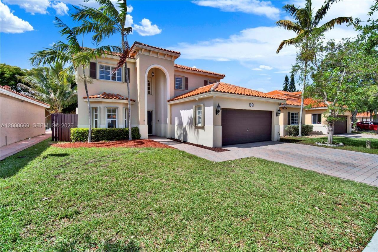 2064 NE 35th Ave, Homestead, FL 33033 Photo