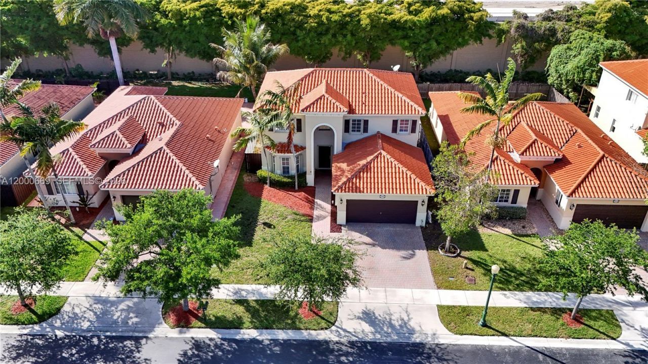 2064 NE 35th Ave, Homestead, FL 33033 Photo