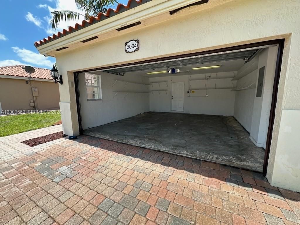 2064 NE 35th Ave, Homestead, FL 33033 Photo