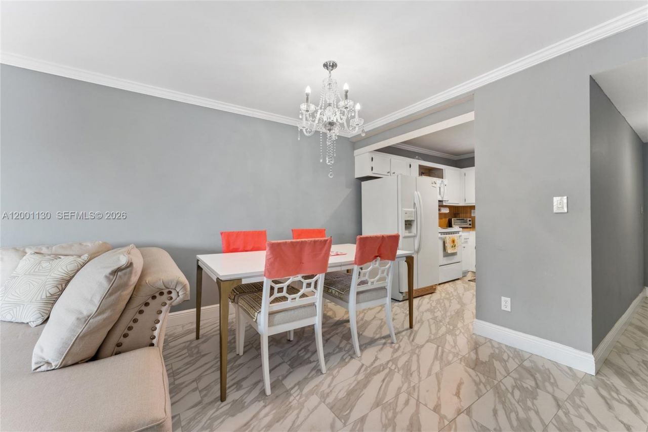 9401 Sunrise Lakes Blvd , Unit 307, Sunrise, FL 33322 Photo