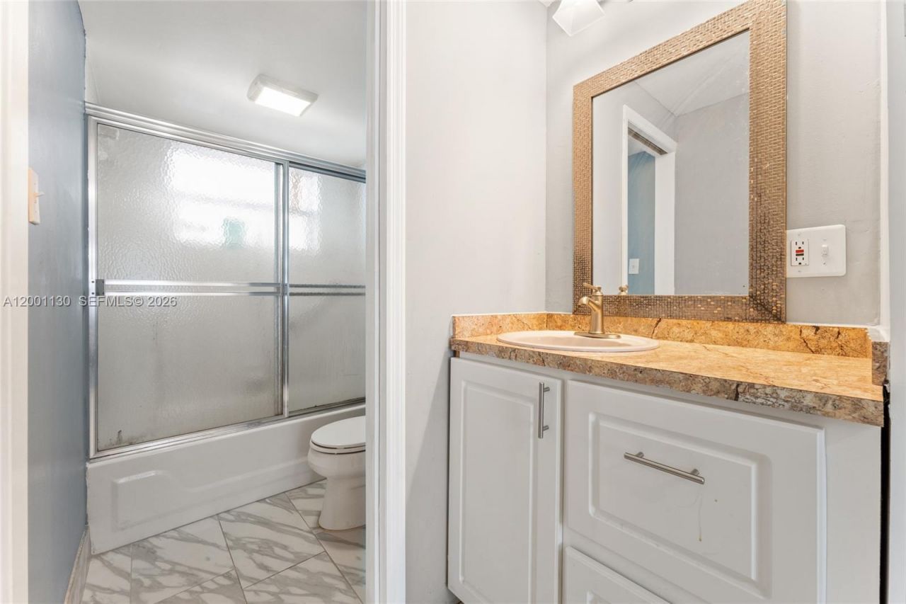 9401 Sunrise Lakes Blvd , Unit 307, Sunrise, FL 33322 Photo