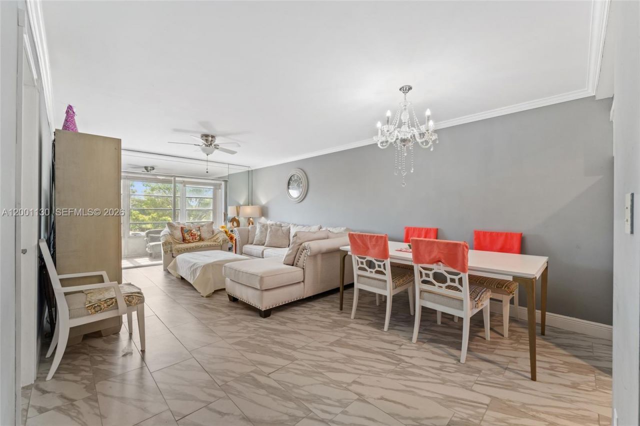 9401 Sunrise Lakes Blvd , Unit 307, Sunrise, FL 33322 Photo