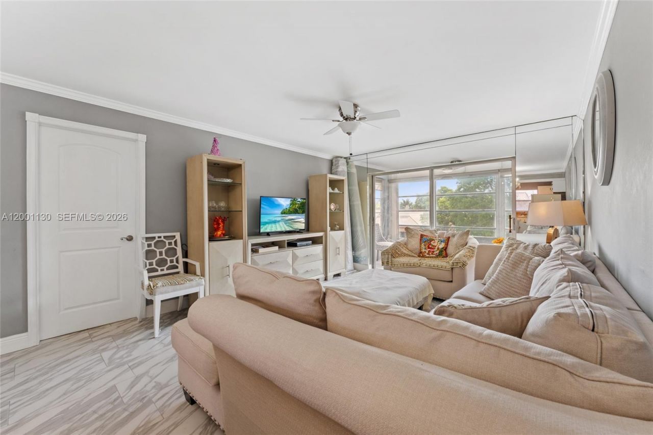 9401 Sunrise Lakes Blvd , Unit 307, Sunrise, FL 33322 Photo