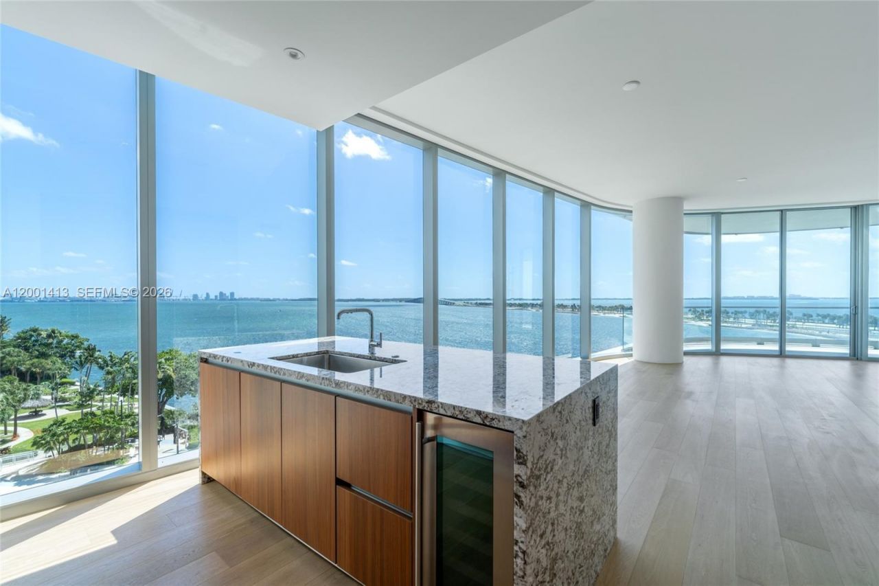 175 SE 25 Rd, Unit 501, Miami, FL 33129 Photo