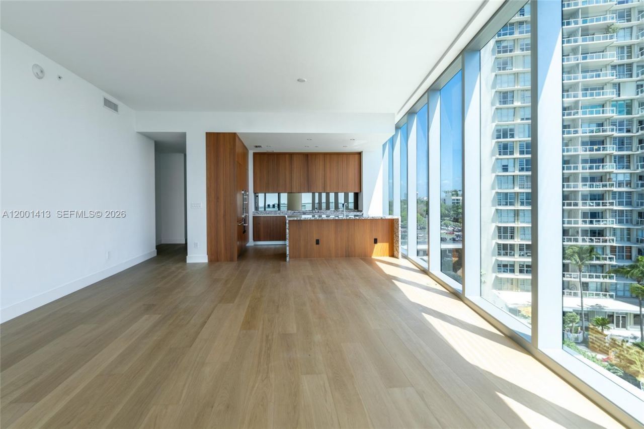 175 SE 25 Rd, Unit 501, Miami, FL 33129 Photo