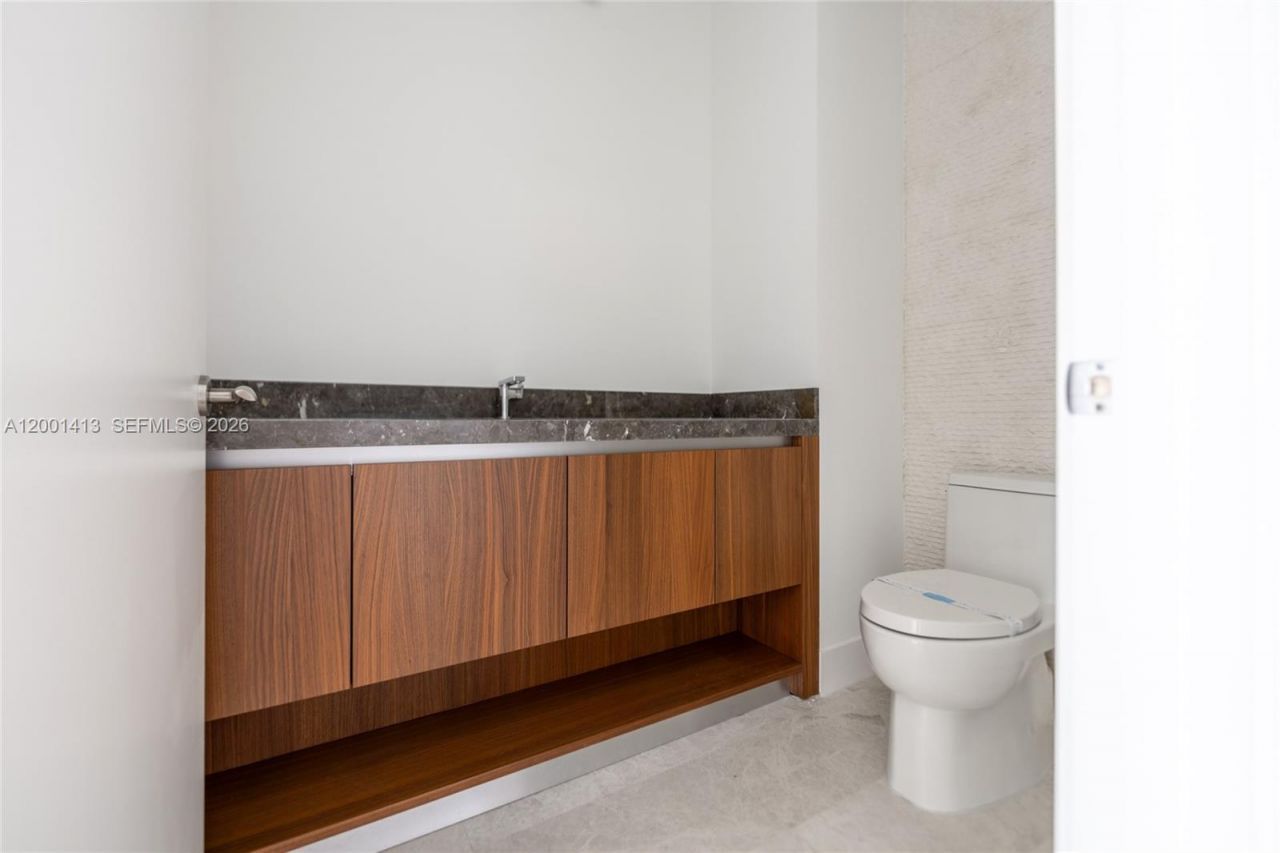 175 SE 25 Rd, Unit 501, Miami, FL 33129 Photo