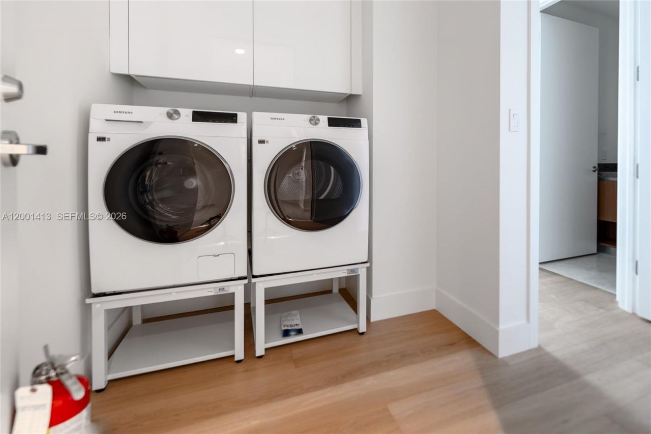 175 SE 25 Rd, Unit 501, Miami, FL 33129 Photo