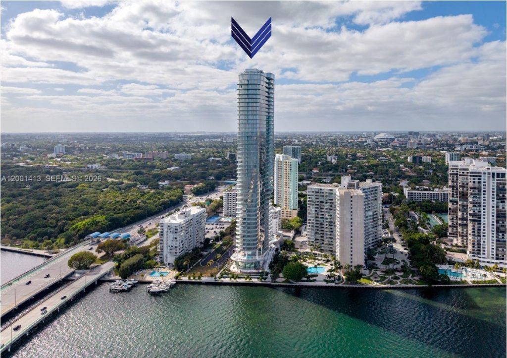 175 SE 25 Rd, Unit 501, Miami, FL 33129 Photo