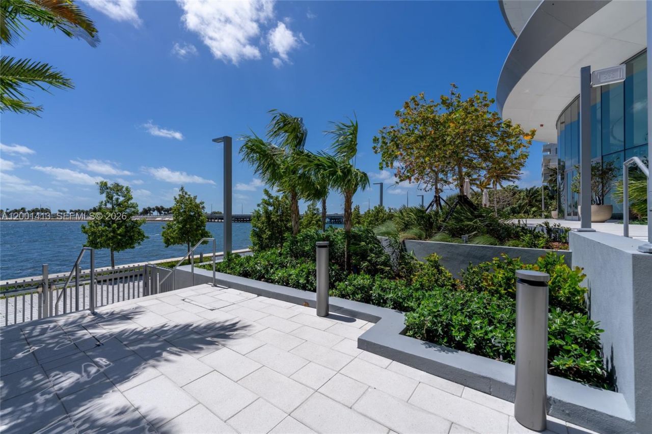 175 SE 25 Rd, Unit 501, Miami, FL 33129 Photo