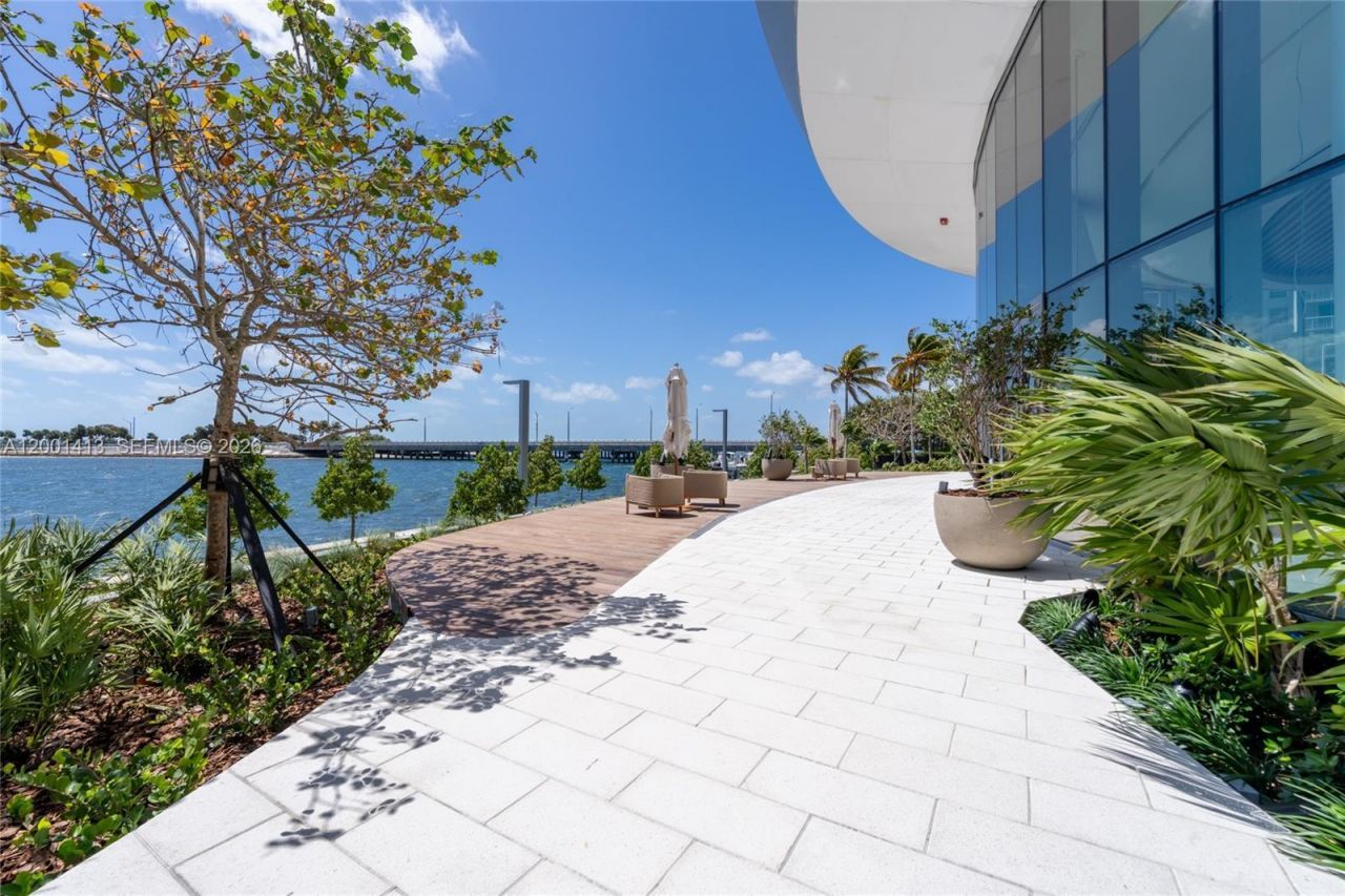 175 SE 25 Rd, Unit 501, Miami, FL 33129 Photo