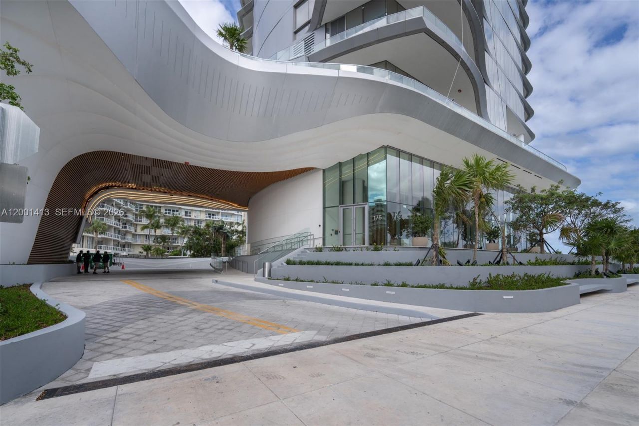 175 SE 25 Rd, Unit 501, Miami, FL 33129 Photo