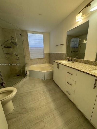 14621 Balgowan Rd, Unit 102-3, Miami Lakes, FL 33016 Photo