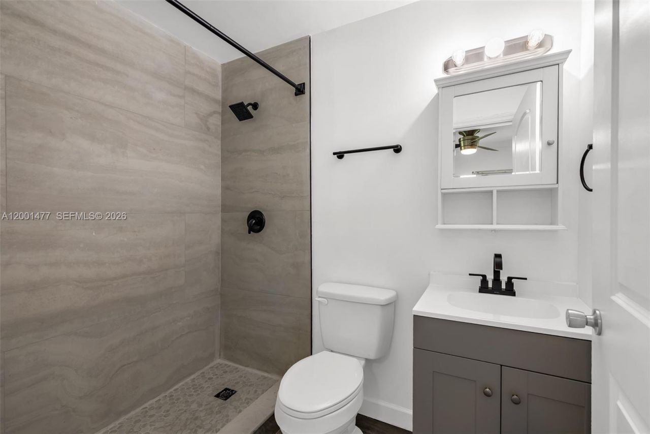 1151 NE 42nd Ct, Pompano Beach, FL 33064 Photo