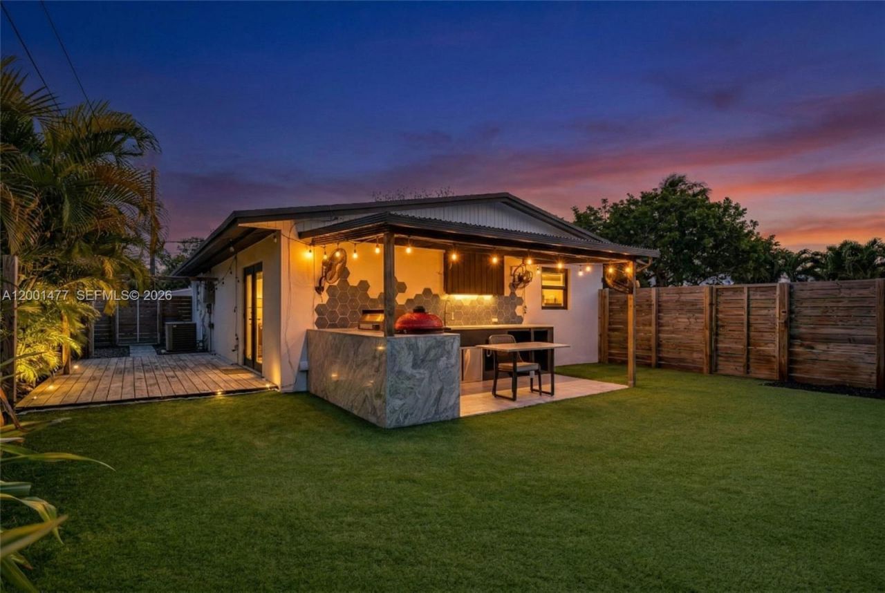 1151 NE 42nd Ct, Pompano Beach, FL 33064 Photo