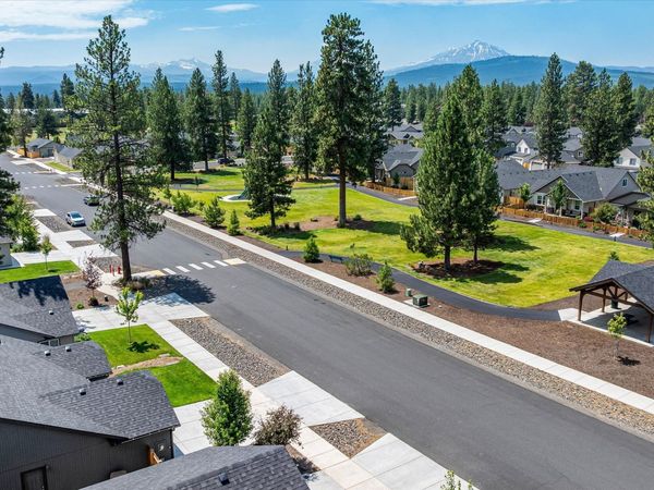 680 McKinney Ranch Road, Sisters, OR 97759